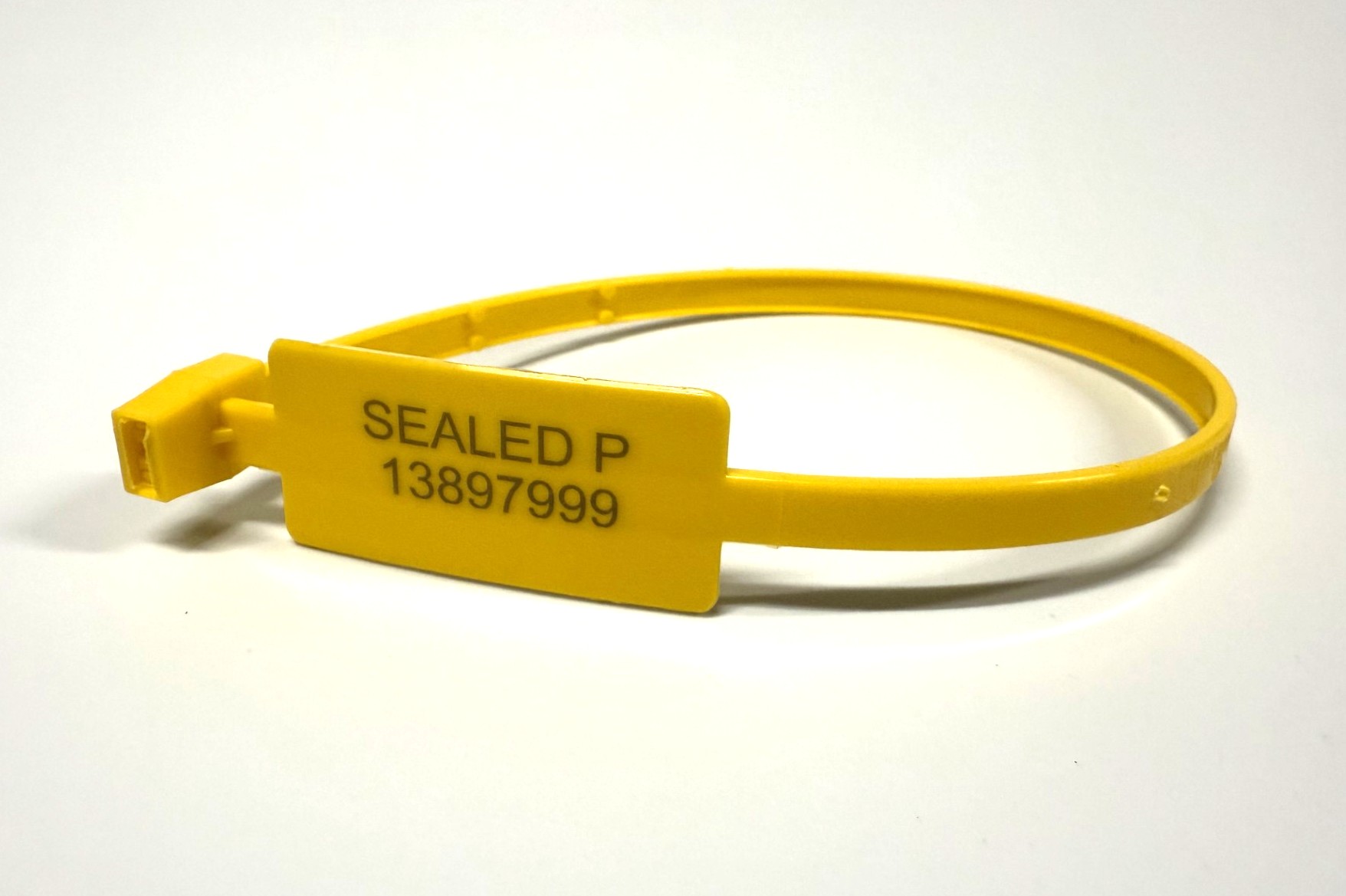 Lukittuva muovisinetti 7x260 mm (100 kpl)